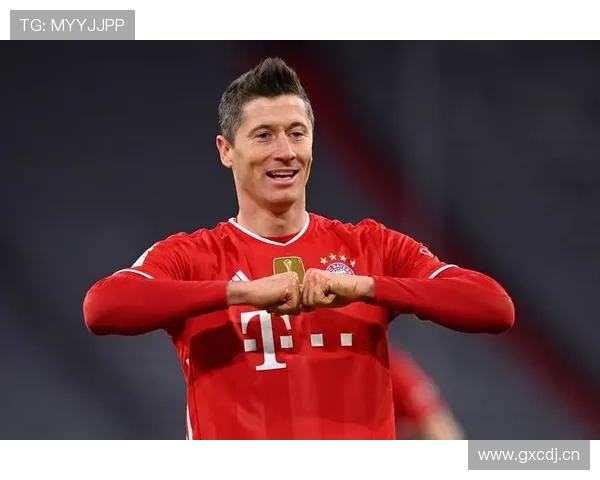 莱万多夫斯基转会拜仁决策解析：从挑战者到统治者的转折关键