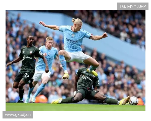曼城王朝地位面临挑战,球队在英超竞争中稳定性面临考验 曼城王朝地位面临挑战,球队在英超竞争中稳定性面临考验