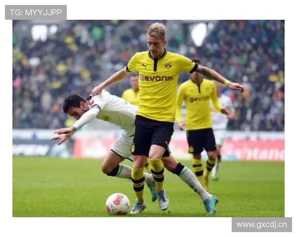 多特蒙德的防线站位，为何频繁被对手针对？