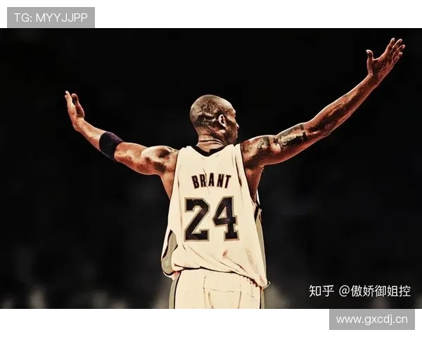 庞伟下场后直接换运动裤？这也太不符合NBA大神的日常了吧