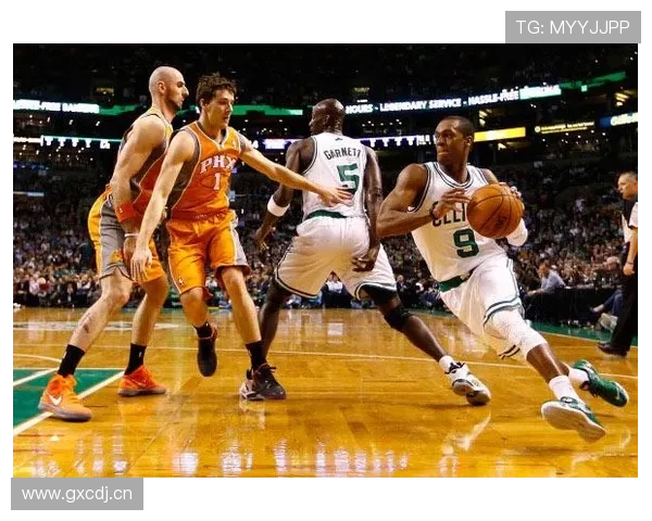 朗多高位挡拆对内线，较上季助攻占比上升